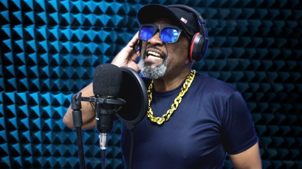 Rik Breimam está em busca urgente de um empresário financiador no Brasil para expandir sua carreira musical e levar seu trabalho autoral a novos públicos.